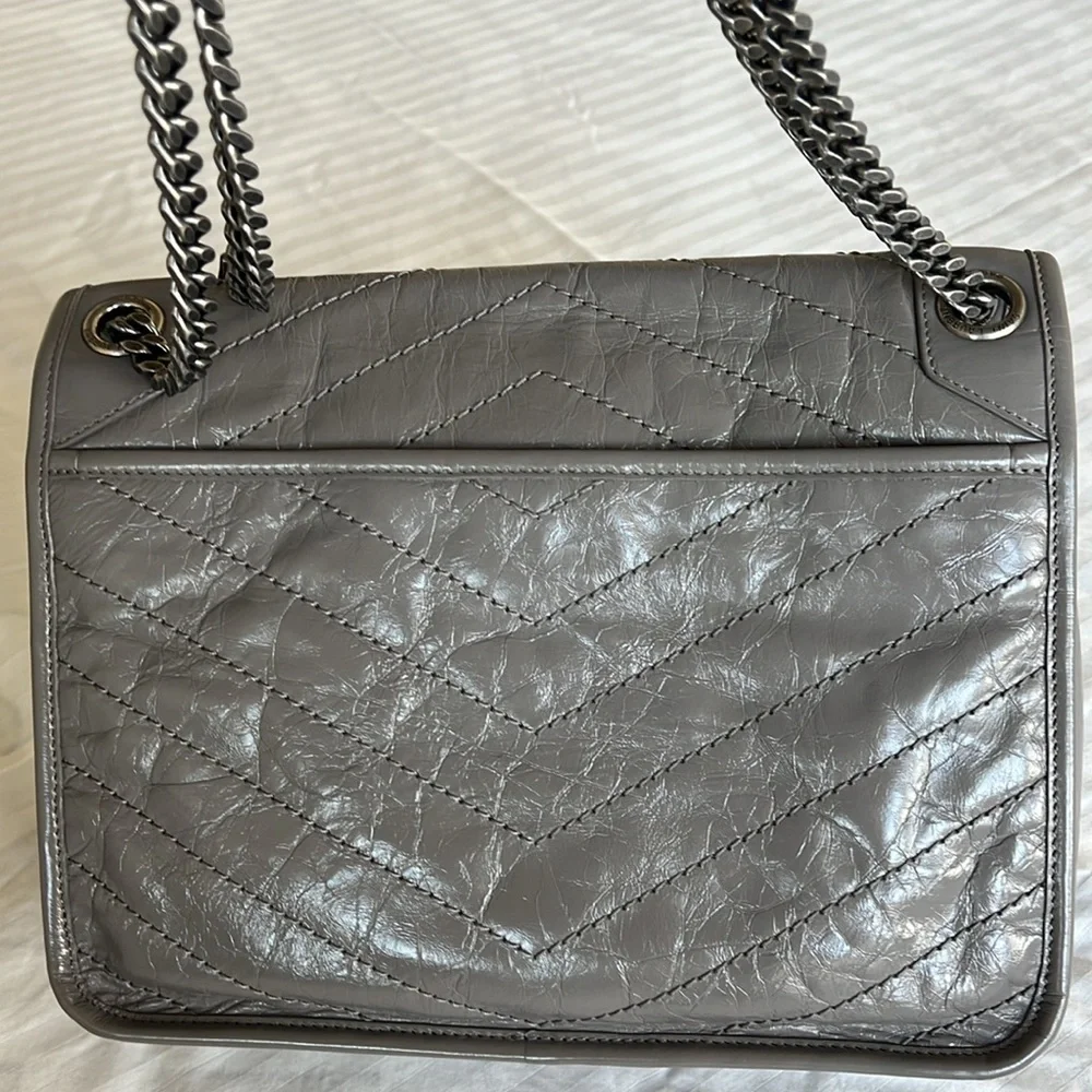 Like New YSL Niki Medium Bag Color Fog - Picture 8 of 17